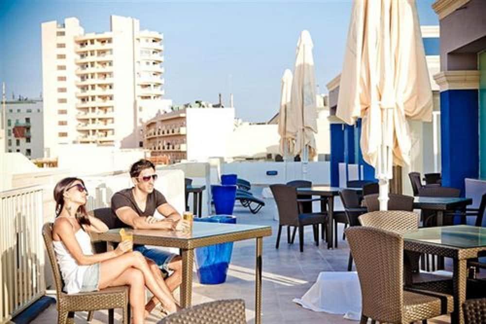 Labranda Rocca Nettuno Suites Слима Екстериор снимка